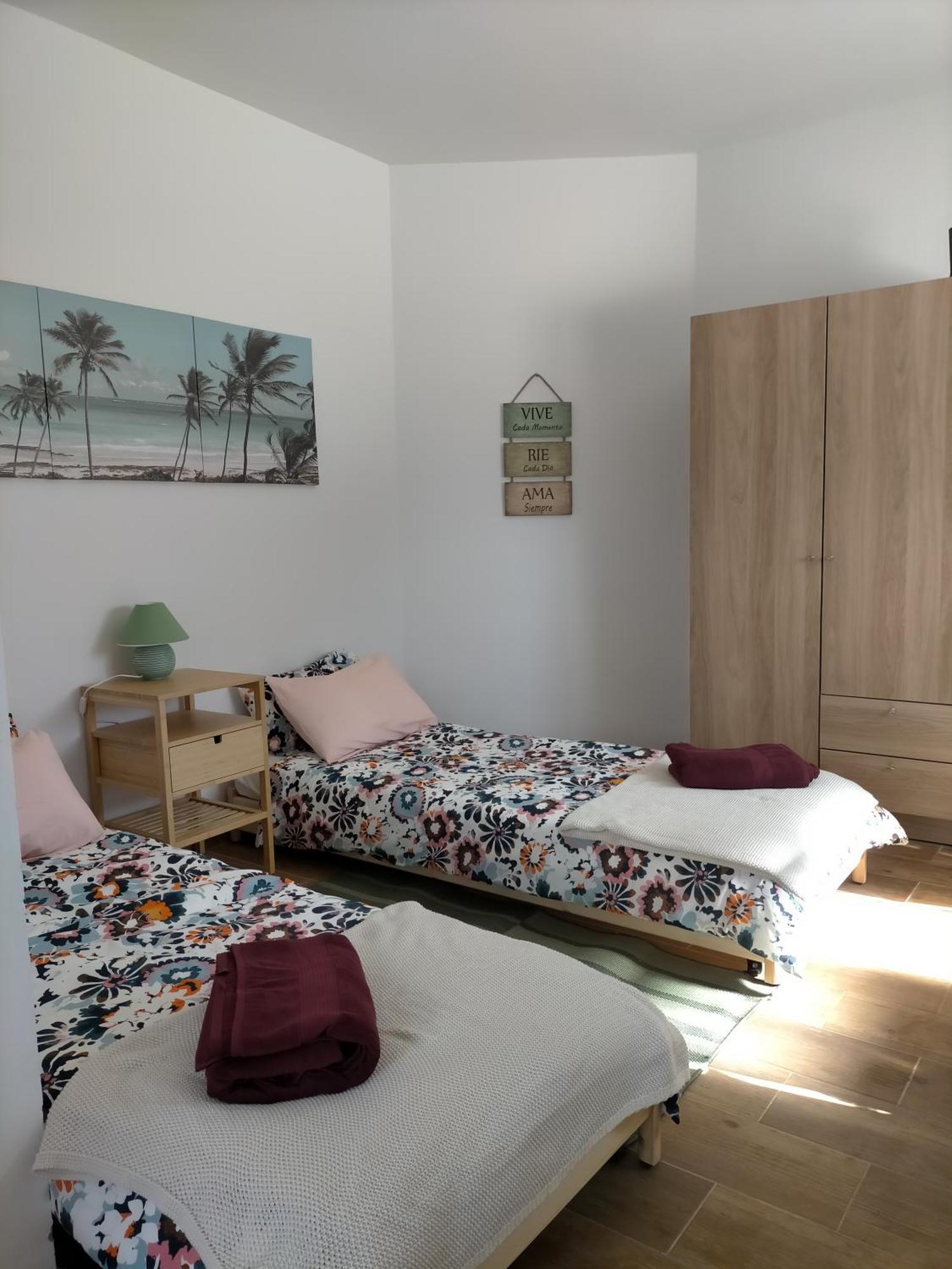 Casa Plaza San Nicolas De Bari Sardina Esterno foto