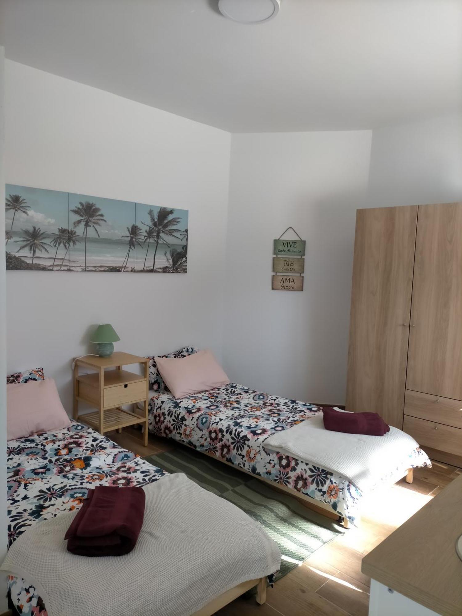 Casa Plaza San Nicolas De Bari Sardina Esterno foto