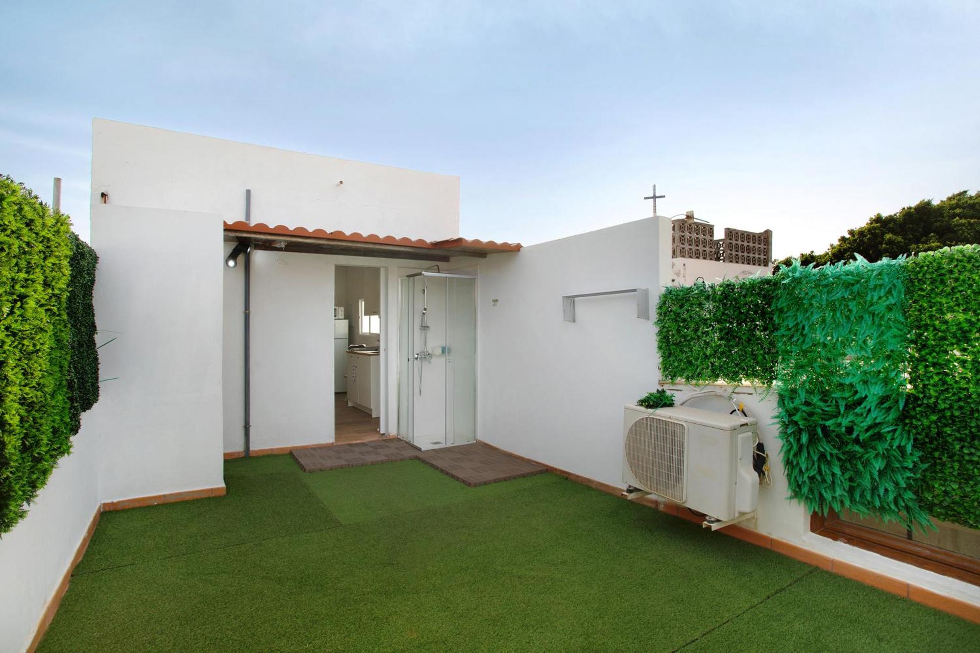 Casa Plaza San Nicolas De Bari Sardina Esterno foto